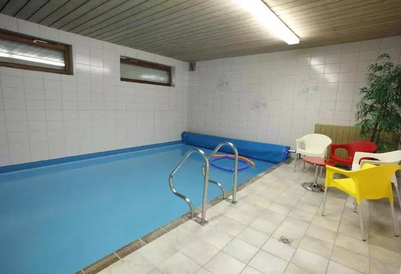 Retkeilymaja Gästehaus Obermeier