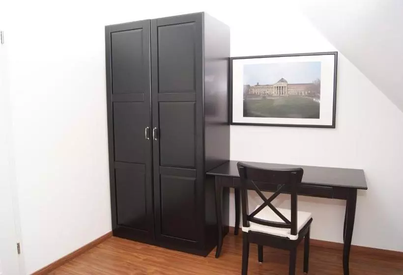 Merkel Villa Apartamente