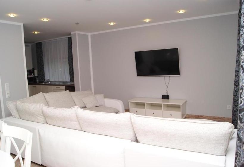 Merkel Villa Apartamente
