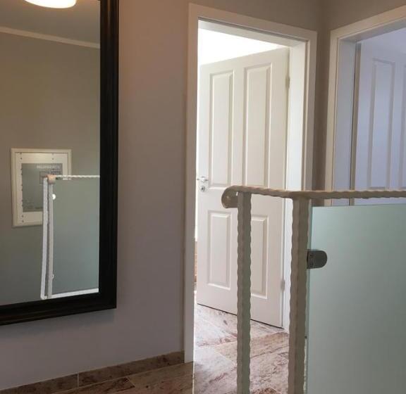 Merkel Villa Apartamente