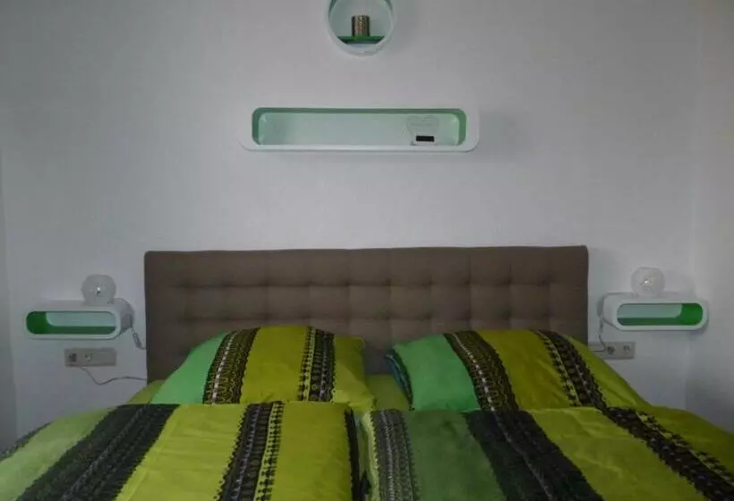 Majatalo Gästehaus Bacchus