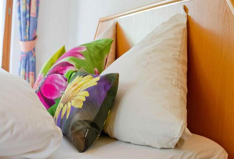 Пансион Gästehaus Herrmann