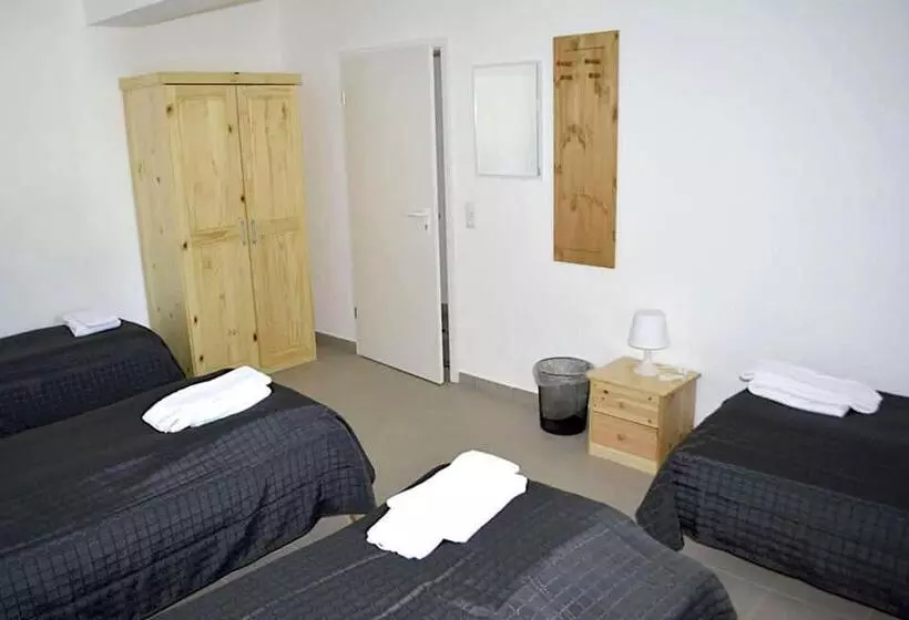Zwei Raben Pension