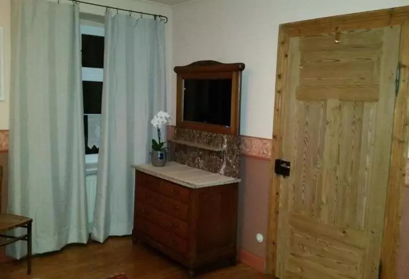 Hostel Ferienwohnungen Bistro Tebecks