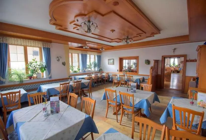 Retkeilymaja Gasthof Schneiderwirt, Kipfenberg Ot Hirnstetten