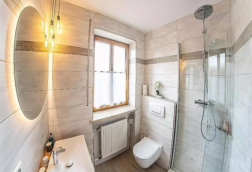 Retkeilymaja Gasthof Schneiderwirt, Kipfenberg Ot Hirnstetten