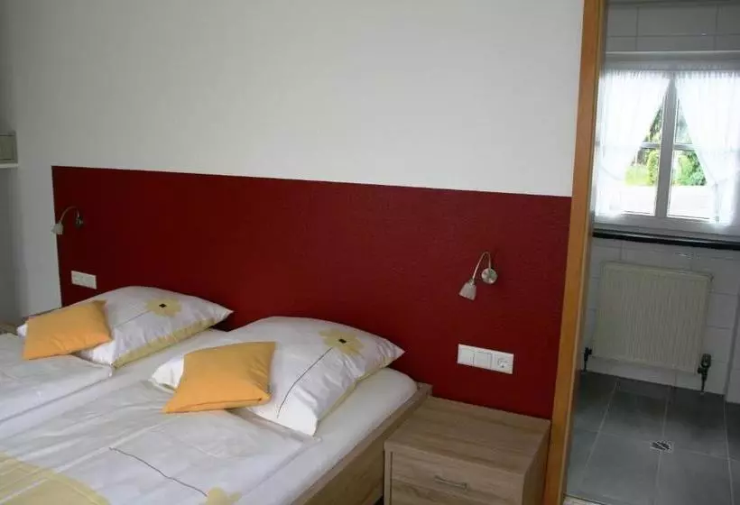 Majatalo Feriengut Bohn