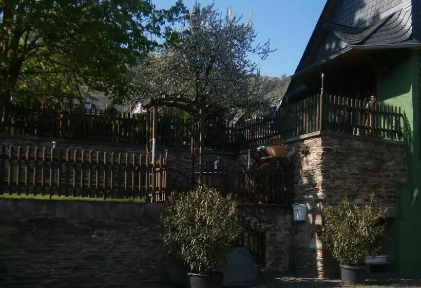 ペンション Ferienhaus Schneiders