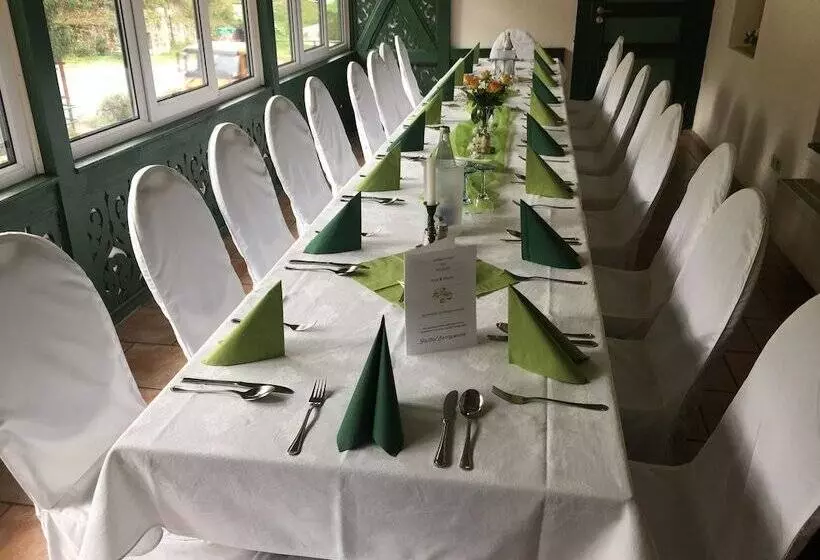 ペンション Gasthof Hertigswalde