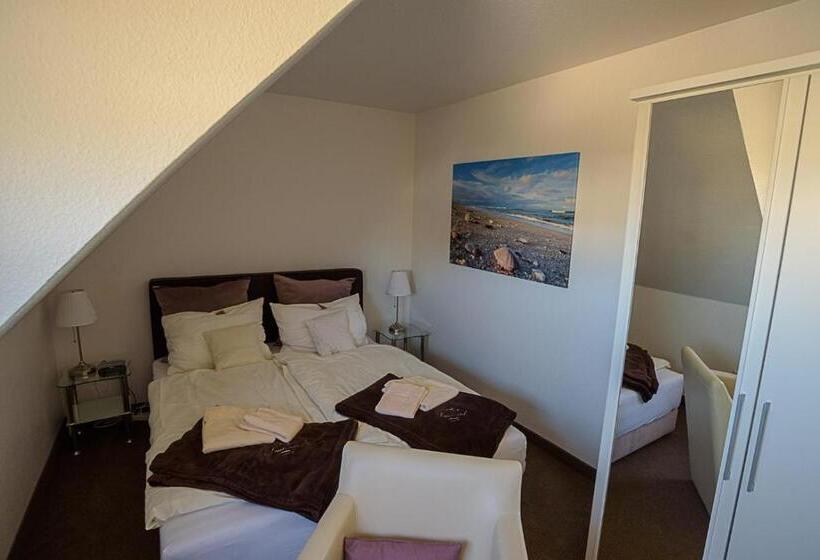 הוסטל Pension Luuward 3 Sterne