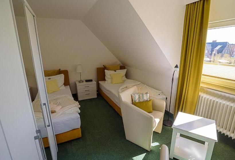 הוסטל Pension Luuward 3 Sterne