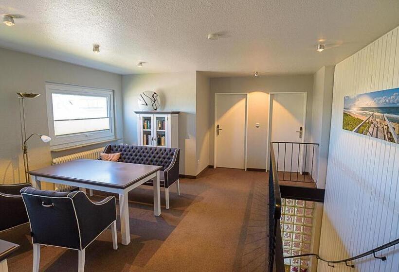 הוסטל Pension Luuward 3 Sterne