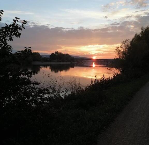 Отель Ferienwohnungen Stark