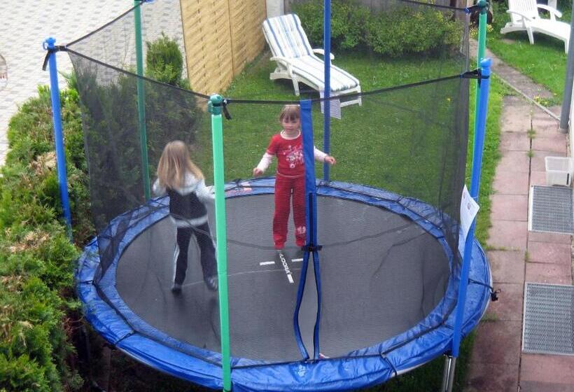 Отель Ferienwohnungen Stark