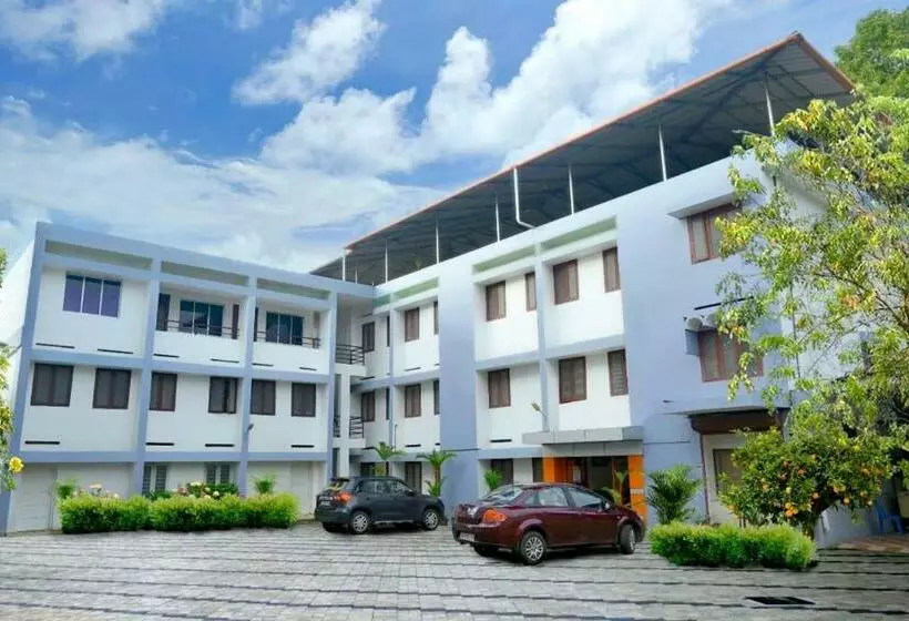 ホテル Indraprastham Tourist Home