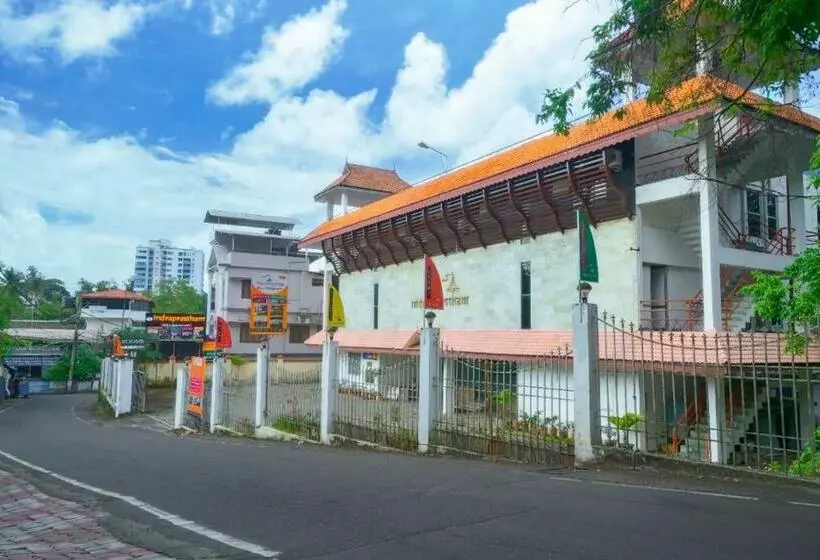 ホテル Indraprastham Tourist Home