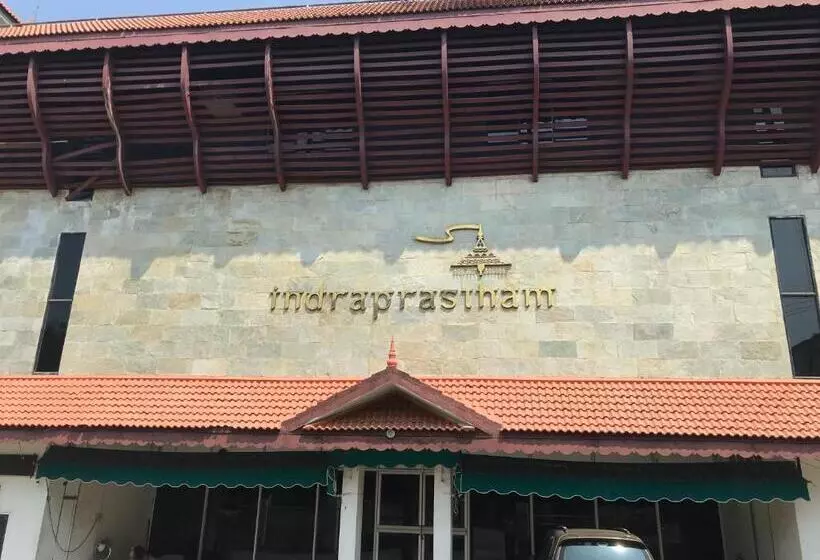 ホテル Indraprastham Tourist Home