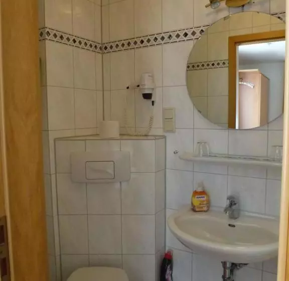 ペンション Ferienwohnungen Schäferhaus, Incl Meinecardplus