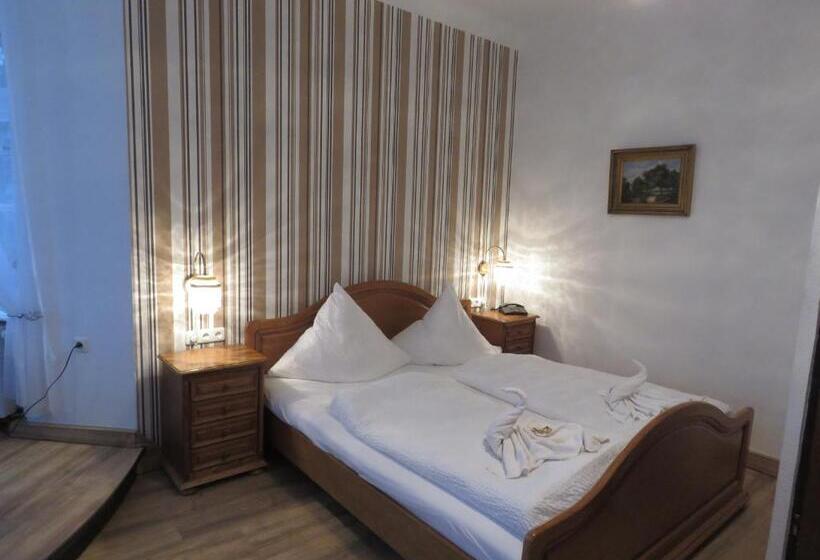 פנסיון Gast & Logierhaus Am Rheinsberger See