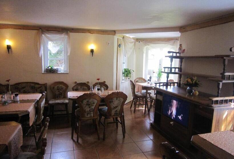 פנסיון Gast & Logierhaus Am Rheinsberger See