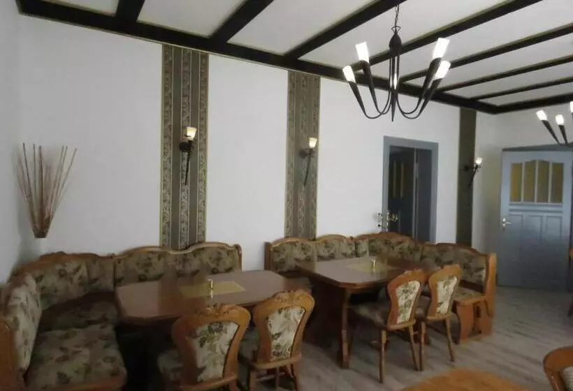 Majatalo Gast & Logierhaus Am Rheinsberger See