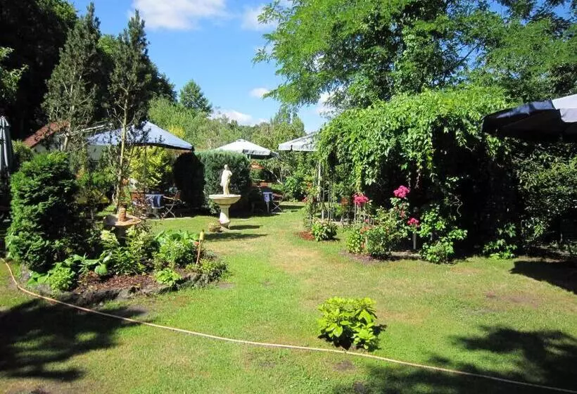 Majatalo Gast & Logierhaus Am Rheinsberger See