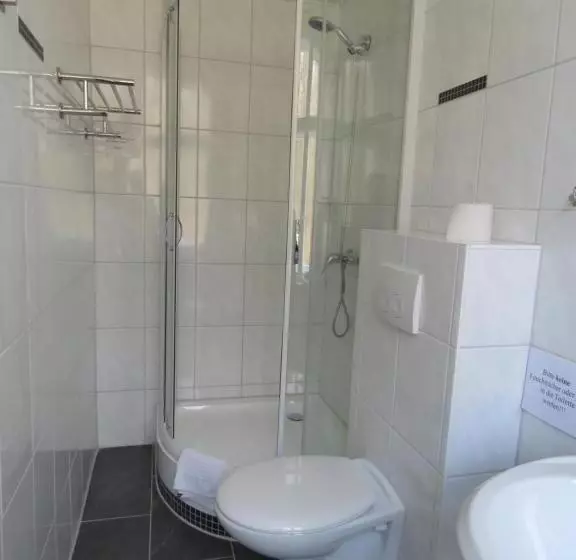 Majatalo Gast & Logierhaus Am Rheinsberger See