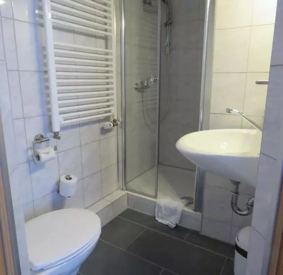 Majatalo Gast & Logierhaus Am Rheinsberger See