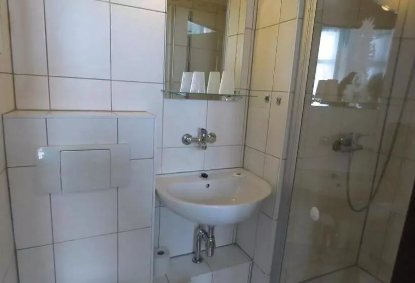 Majatalo Gast & Logierhaus Am Rheinsberger See