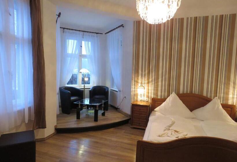 פנסיון Gast & Logierhaus Am Rheinsberger See