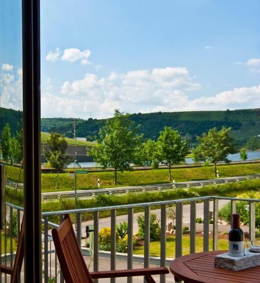 Pensjonat Gästehaus Und Weingut Bernd Frieden