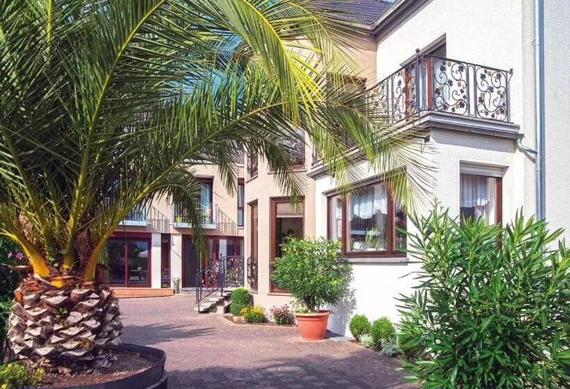 ペンション Gästehaus Und Weingut Bernd Frieden