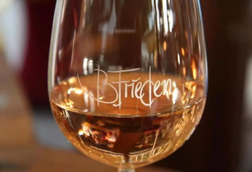 ペンション Gästehaus Und Weingut Bernd Frieden