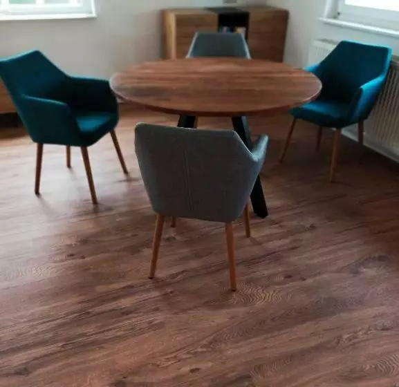 Majatalo Gästezimmer / Weingut Peter