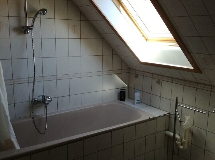 פנסיון Gästezimmer / Weingut Peter