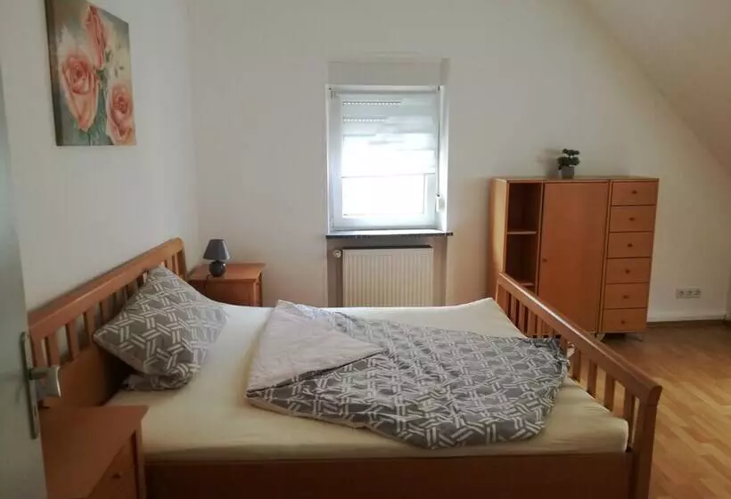 Majatalo Gästezimmer / Weingut Peter