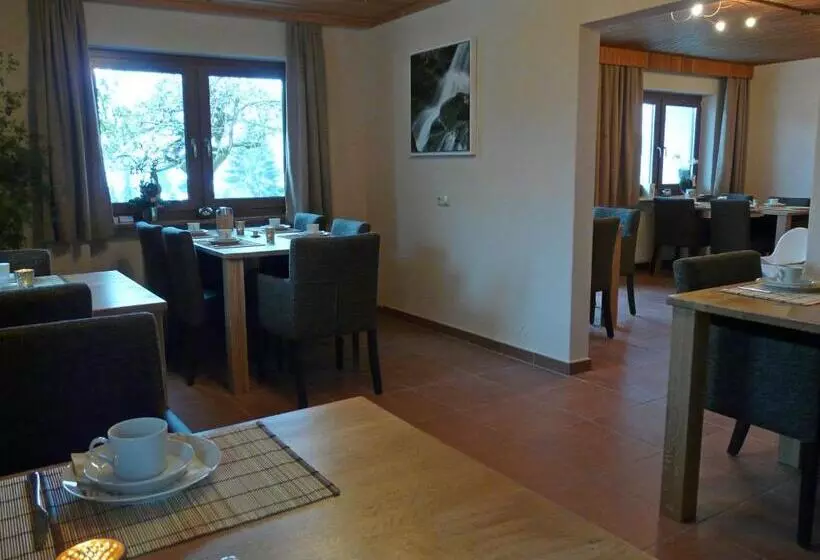 پانسیون Landhaus Meine Auszeit