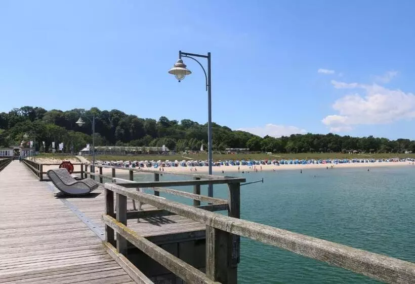 Rügener Ferienhäuser Am Hochufer