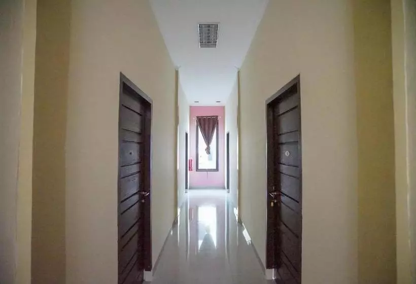 ホテル Oyo 346 Residence Dempo Jakabaring
