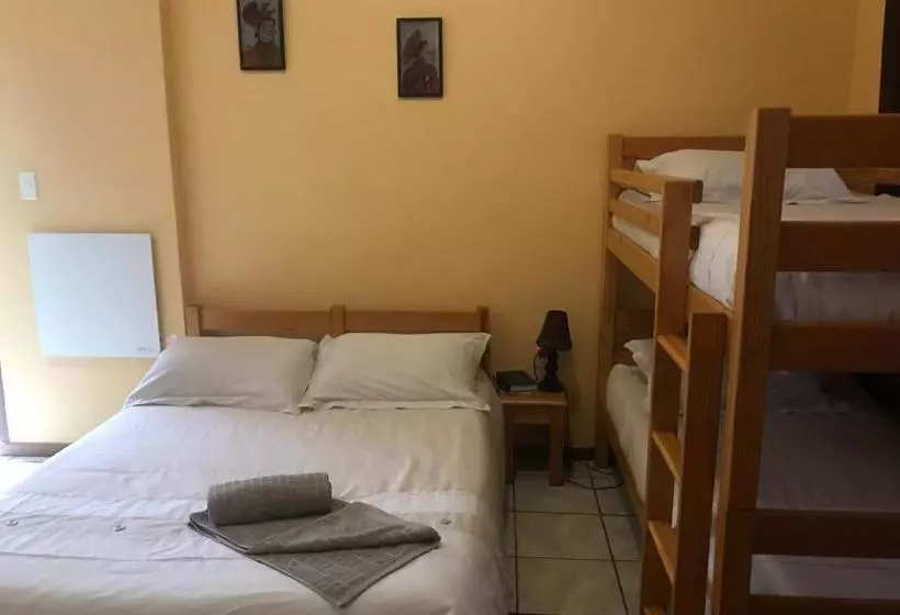 Aamiaismajoitus (B&B) Lazy Gecko Accommodation