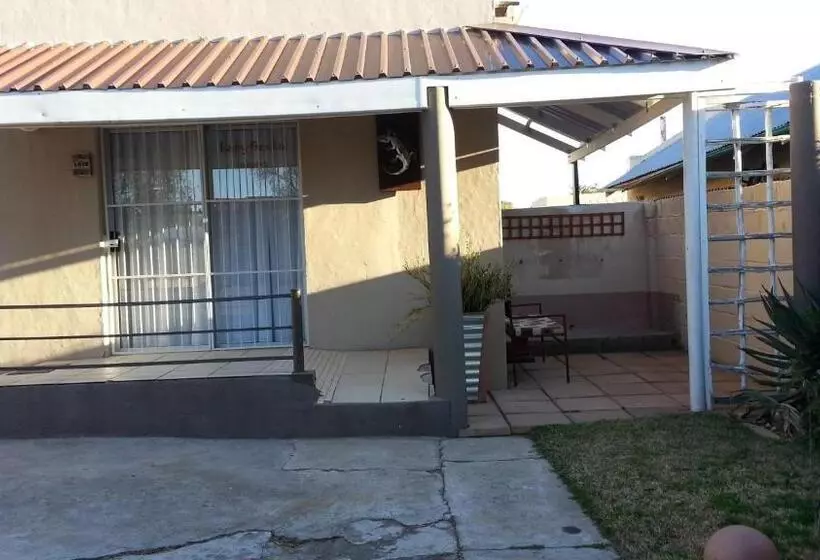 Aamiaismajoitus (B&B) Lazy Gecko Accommodation