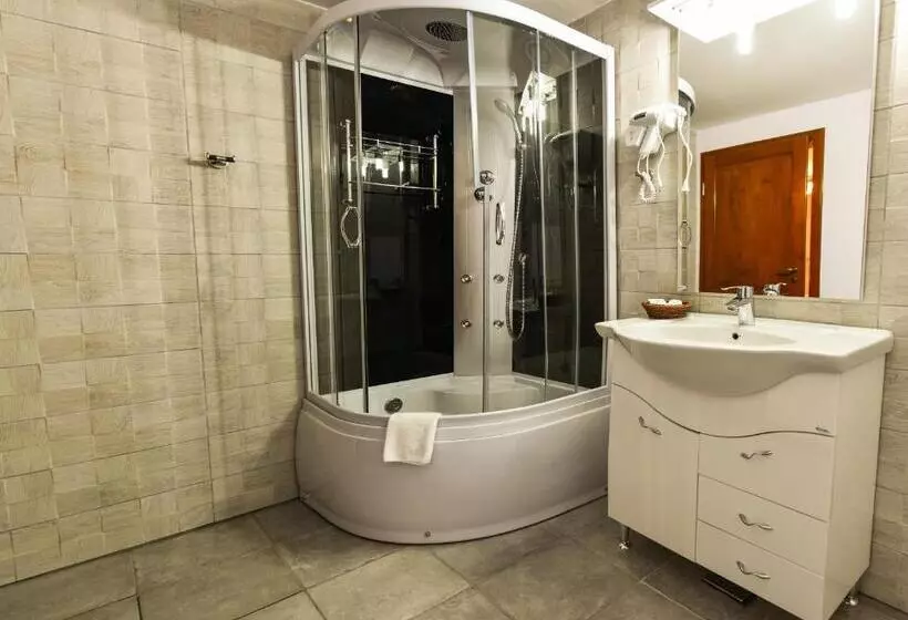 Pensió Noblesse House Deva