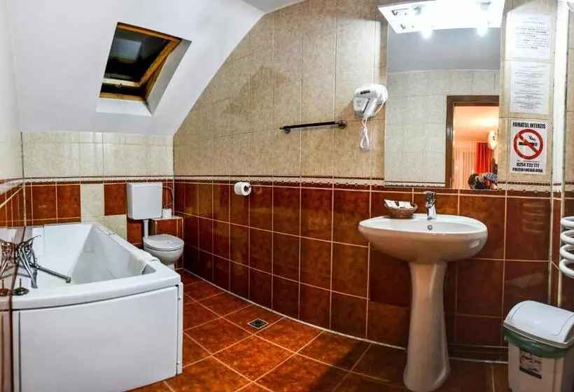 Pensió Noblesse House Deva