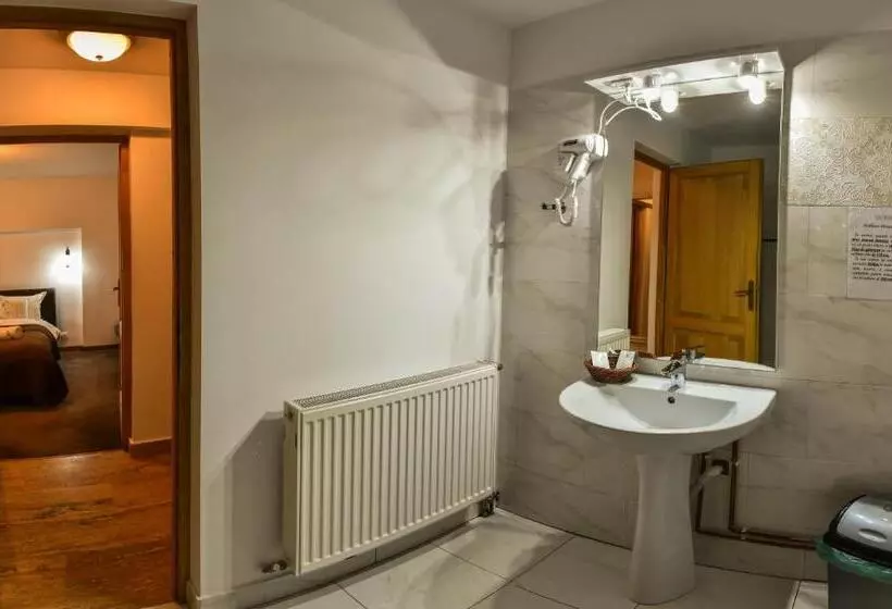 Pensió Noblesse House Deva