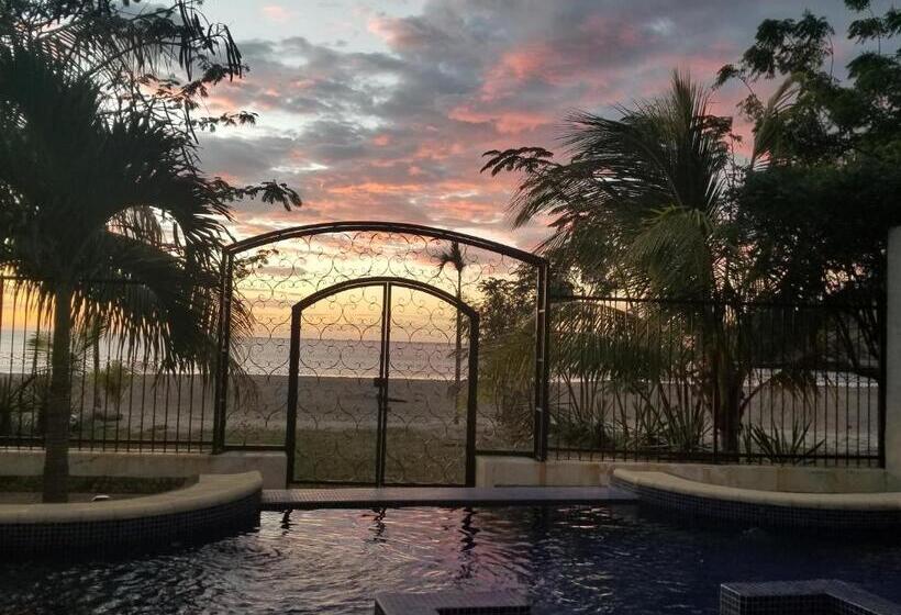 مبيت وإفطار Lacasa   San Juan Del Sur