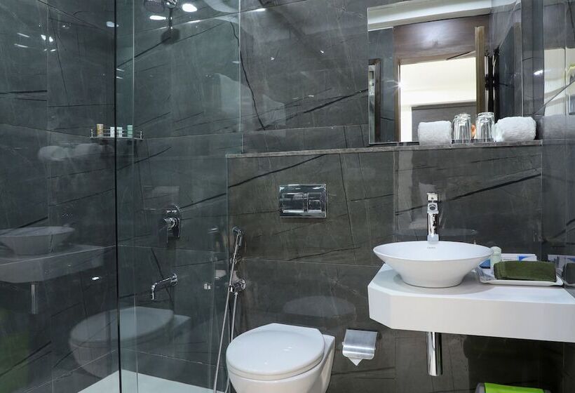 בית מלון כפרי Tribecca Residency