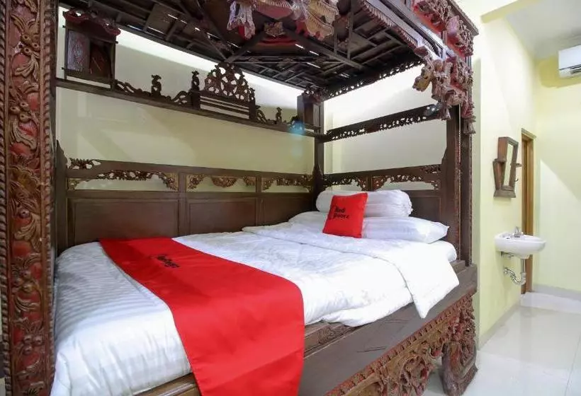 ペンション Reddoorz Plus @ Maguwo