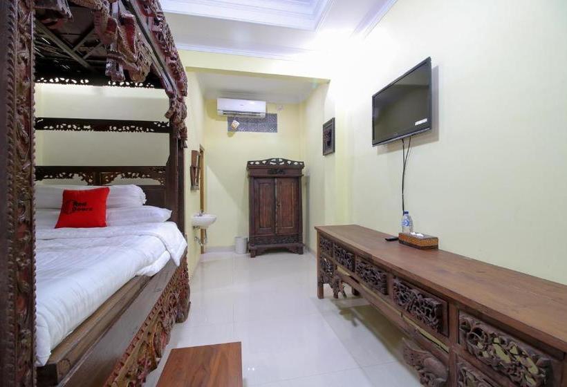 פנסיון Reddoorz Plus @ Maguwo