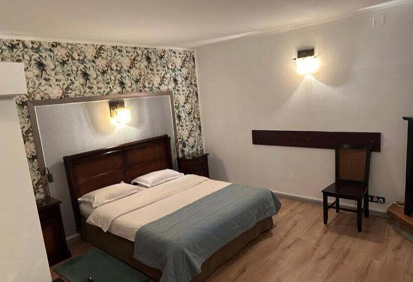 Pensiunea Casa Albă