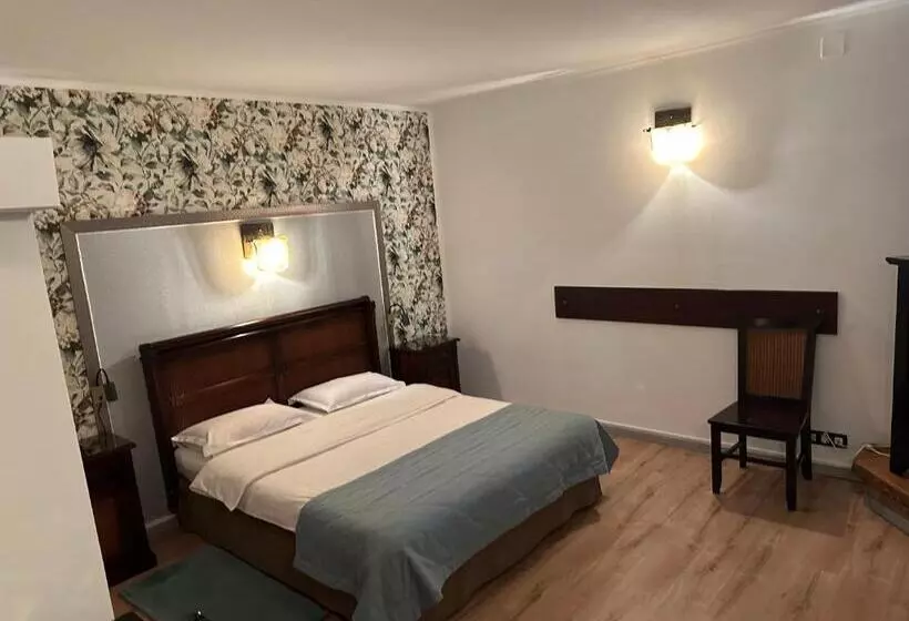 Pensiunea Casa Albă